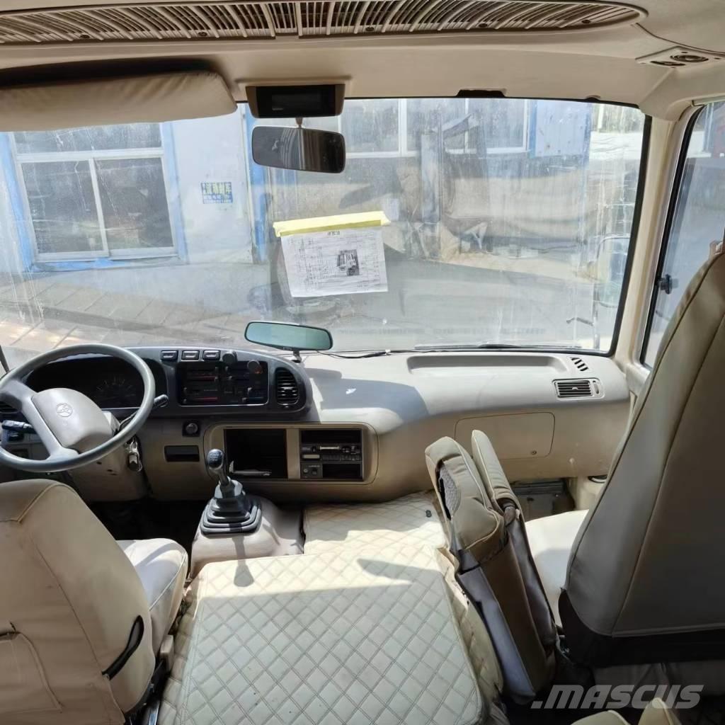 Toyota Coaster Bus Mikroautobusai