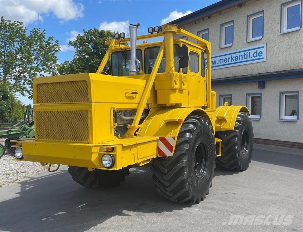 Kirovets K 701 V12 Traktoriai