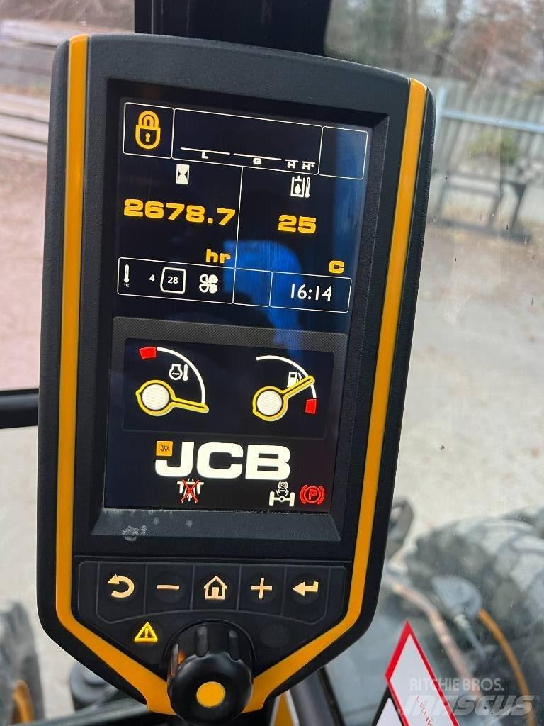 JCB JS 145 W+ TT4i Ratiniai ekskavatoriai