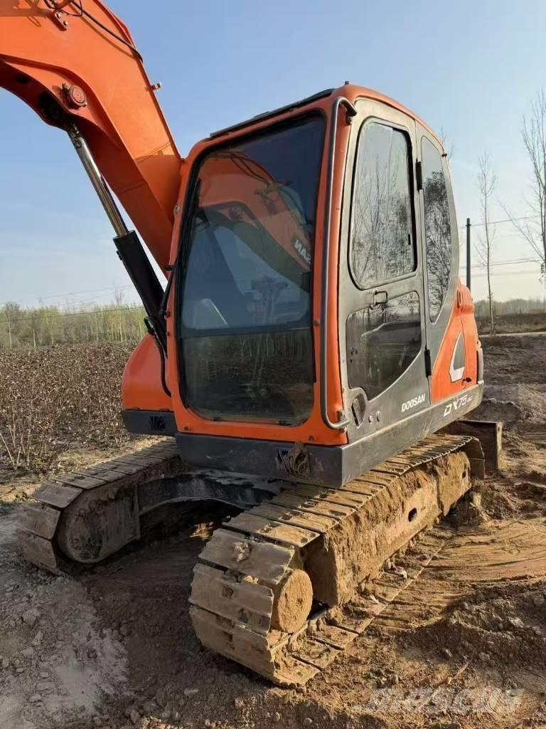 Doosan DX 75-9 C Vikšriniai ekskavatoriai