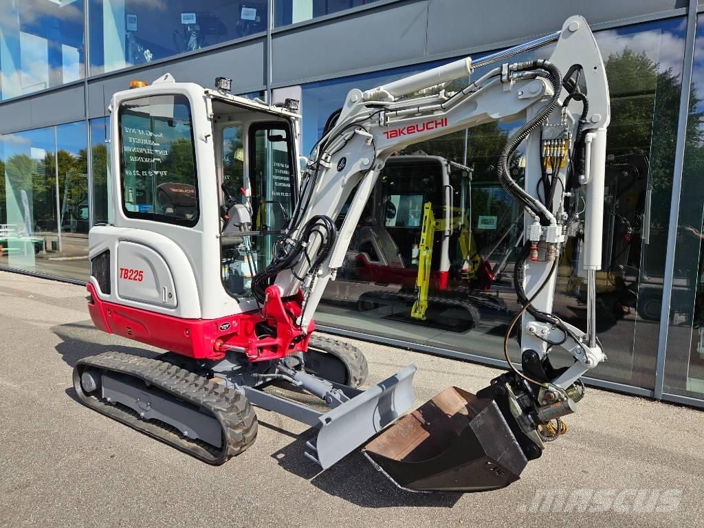 Takeuchi TB 225 Mini ekskavatoriai < 7 t