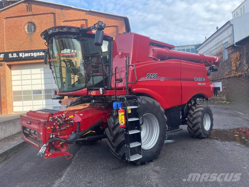 Case IH 9250 Derliaus nuėmimo kombainai