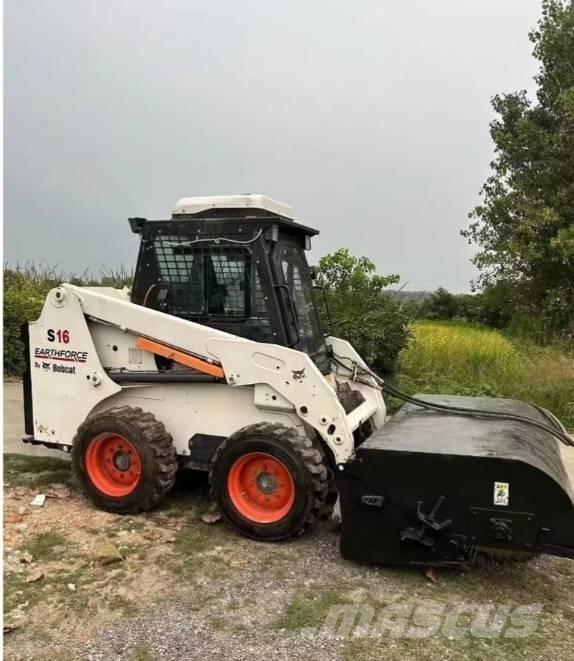 Bobcat S 16 Krautuvai su šoniniu pasukimu