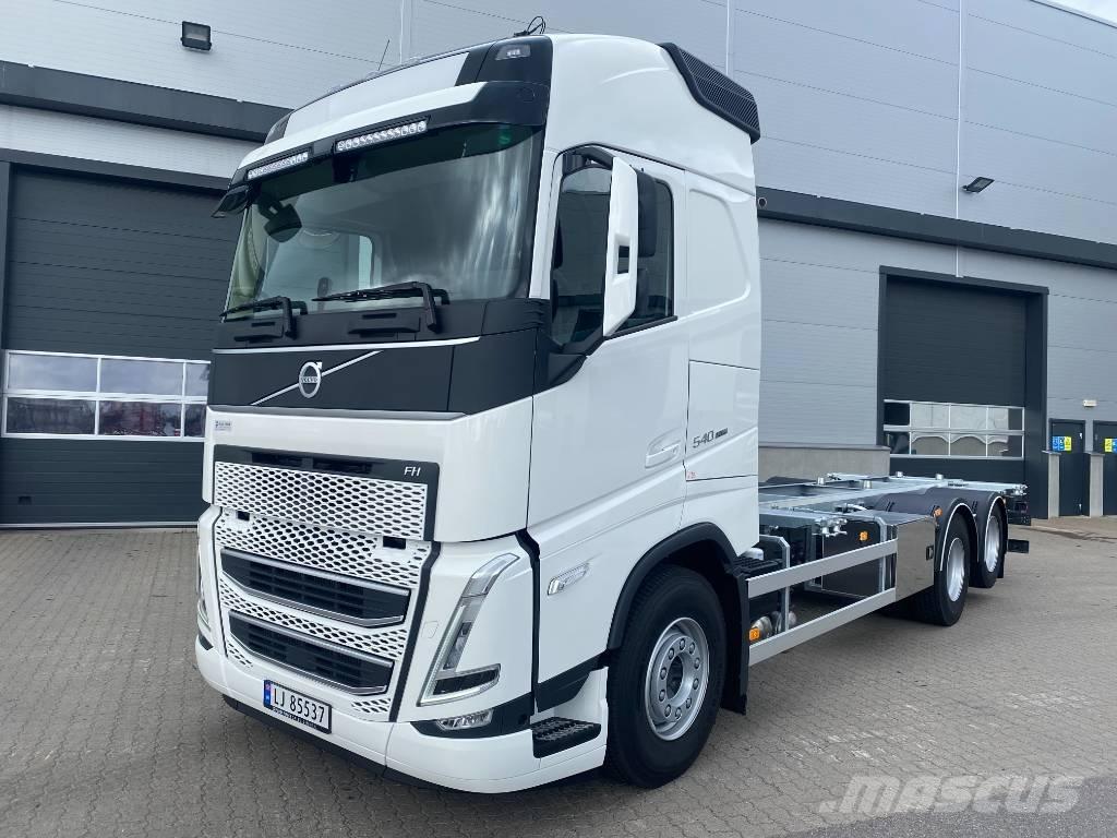Volvo FH 540 Konteinerių nuožulnaus pakėlimo ant platformos krautuvai