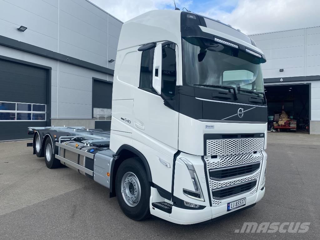 Volvo FH 540 Konteinerių nuožulnaus pakėlimo ant platformos krautuvai
