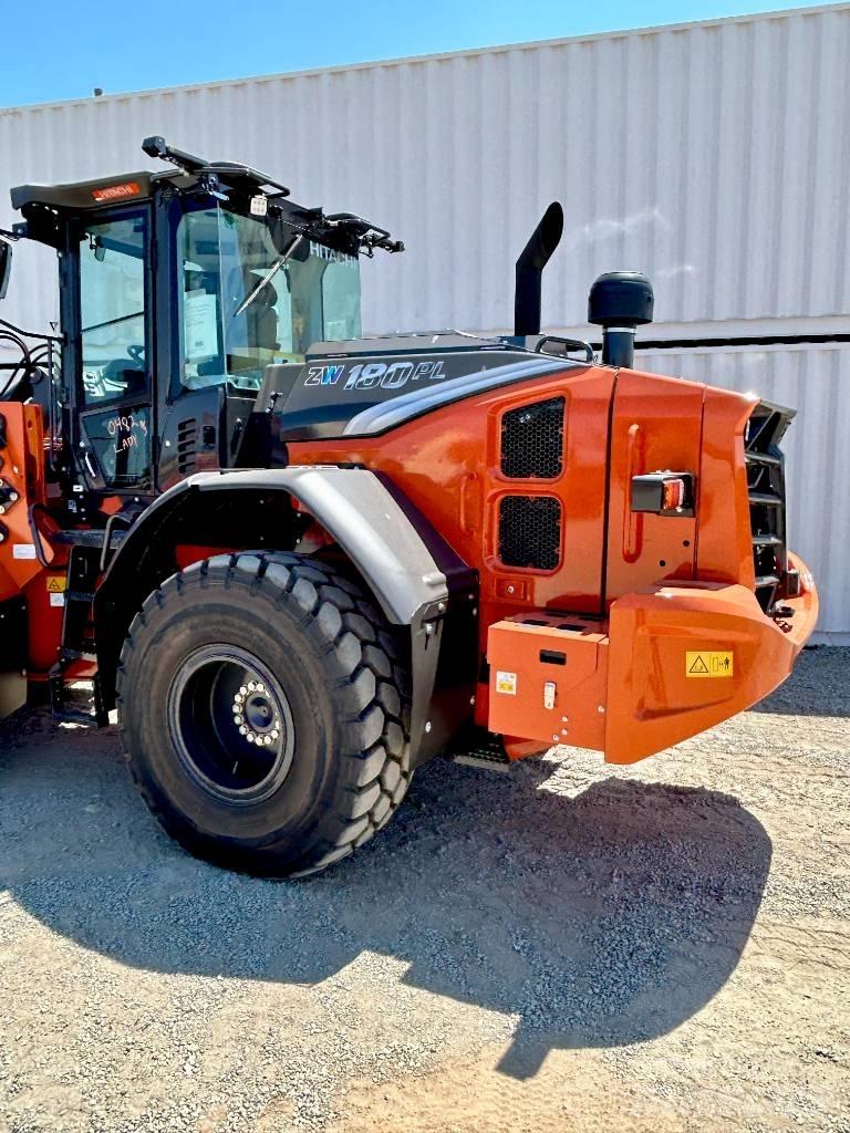 Hitachi ZW180-7PL Naudoti ratiniai krautuvai