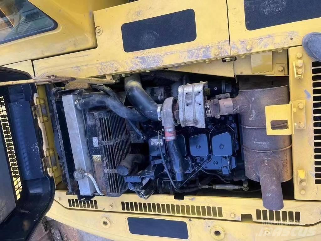 Komatsu PC120-6 Vikšriniai ekskavatoriai