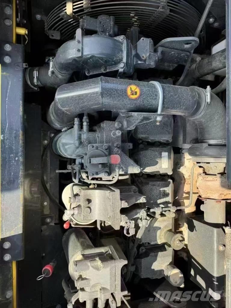 Komatsu PC 400-8 Vikšriniai ekskavatoriai