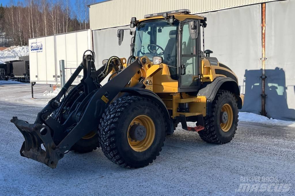 Volvo L 50 H Naudoti ratiniai krautuvai