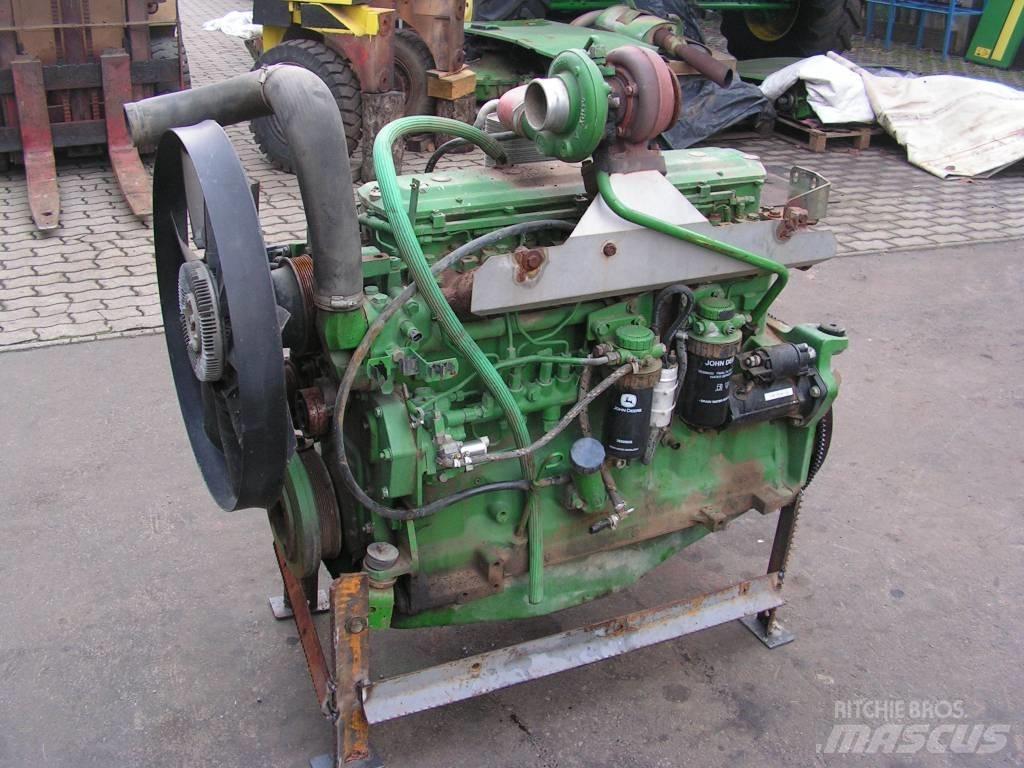 John Deere 6920 Varikliai