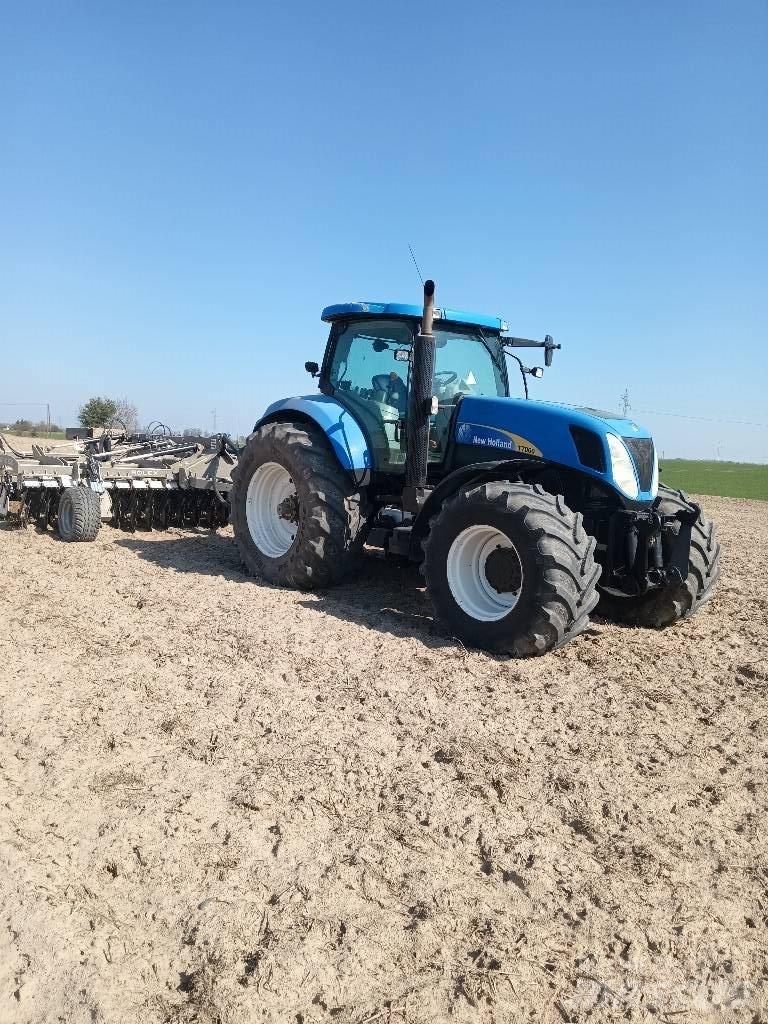 New Holland T 7060 Traktoriai