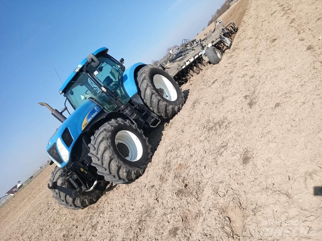 New Holland T 7060 Traktoriai