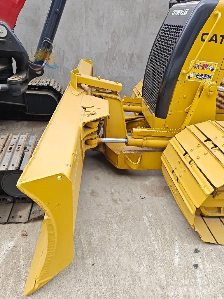CAT D 5 K Vikšriniai buldozeriai