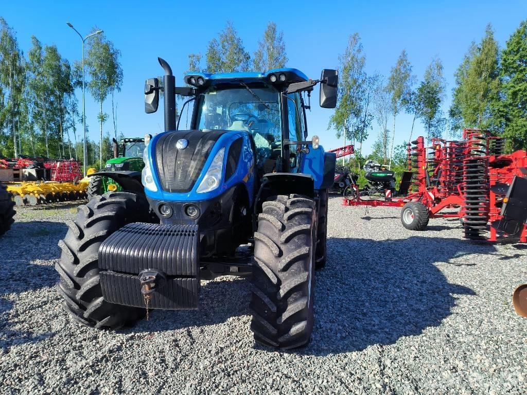 New Holland T 7.230 Traktoriai