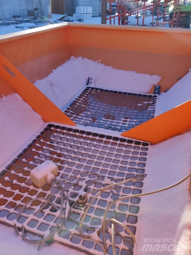 Sami 2000 Mineralinių trąšų barstytuvai