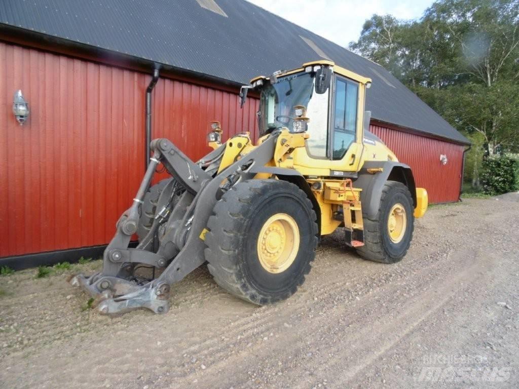 Volvo L 90 H Naudoti ratiniai krautuvai