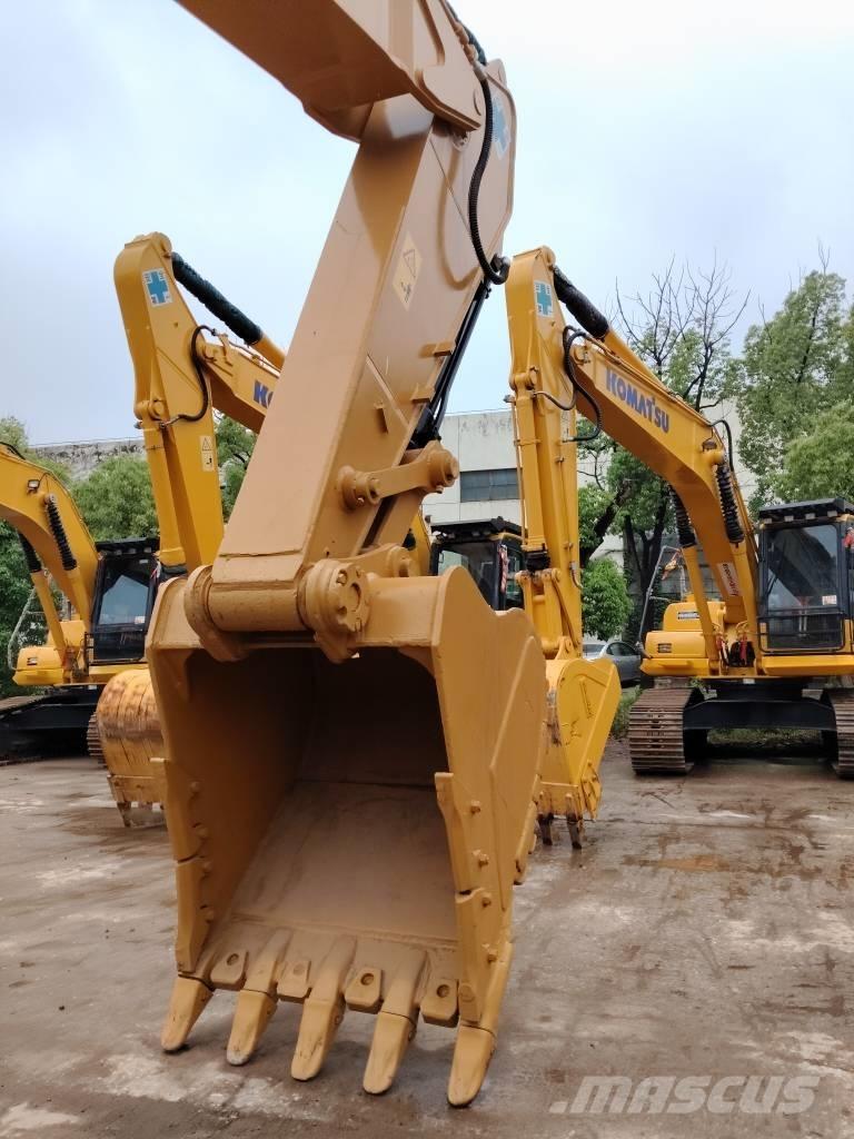 CAT 330 D Vikšriniai ekskavatoriai