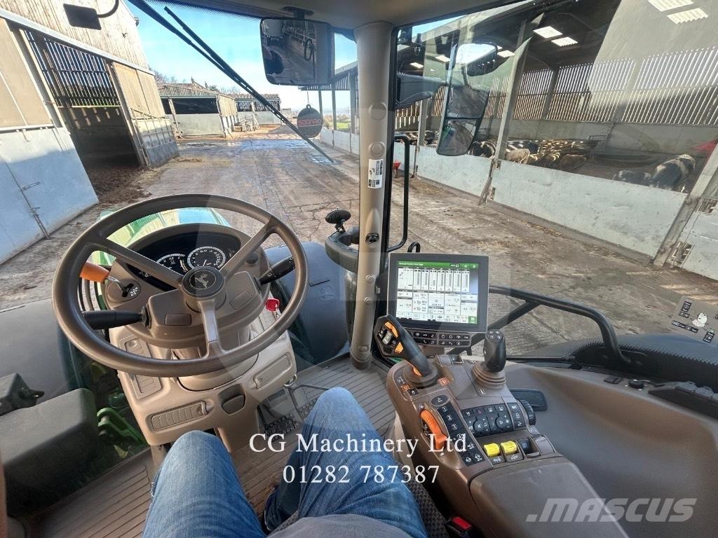 John Deere 6215 R Traktoriai