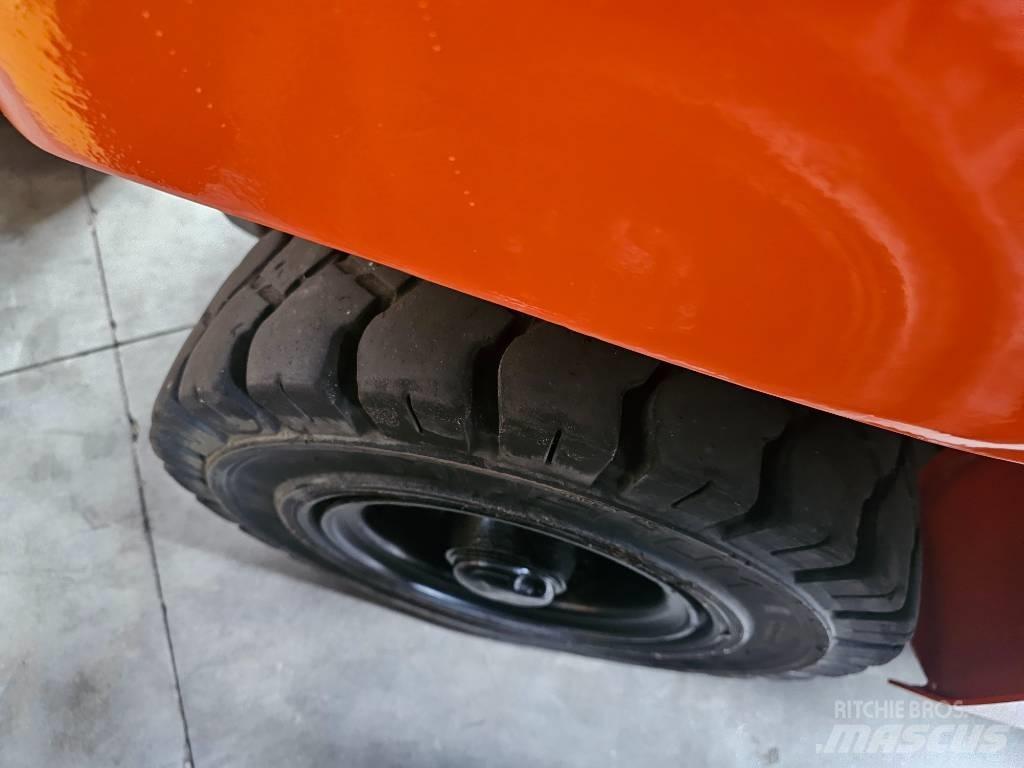 Toyota 02-8 FG F 20 LPG (dujiniai) krautuvai