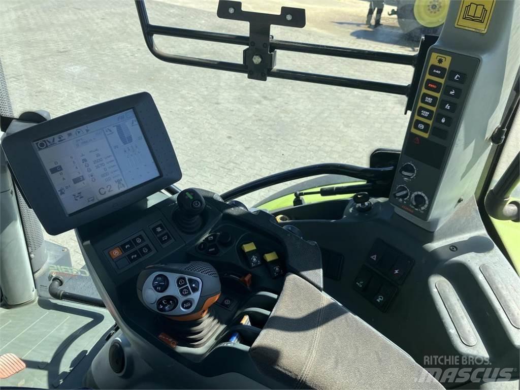CLAAS Arion 640 Traktoriai