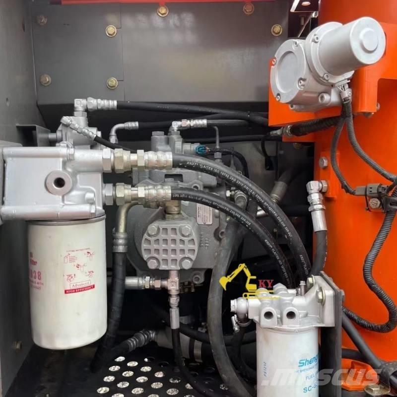 Hitachi 120 Vikšriniai ekskavatoriai