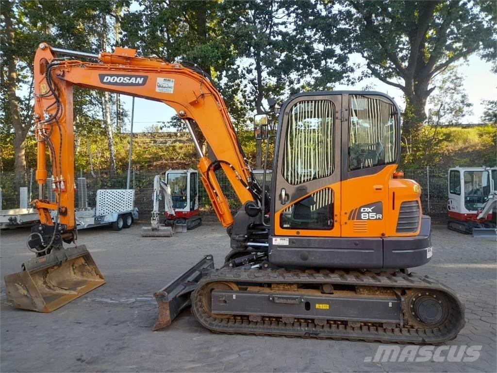 Doosan DX85R-3 Vidutinės galios ekskavatoriai 7-12 t