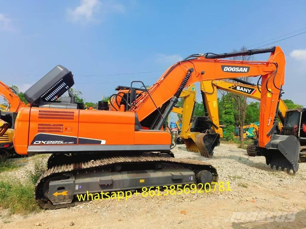 Doosan DX 225 Vikšriniai ekskavatoriai