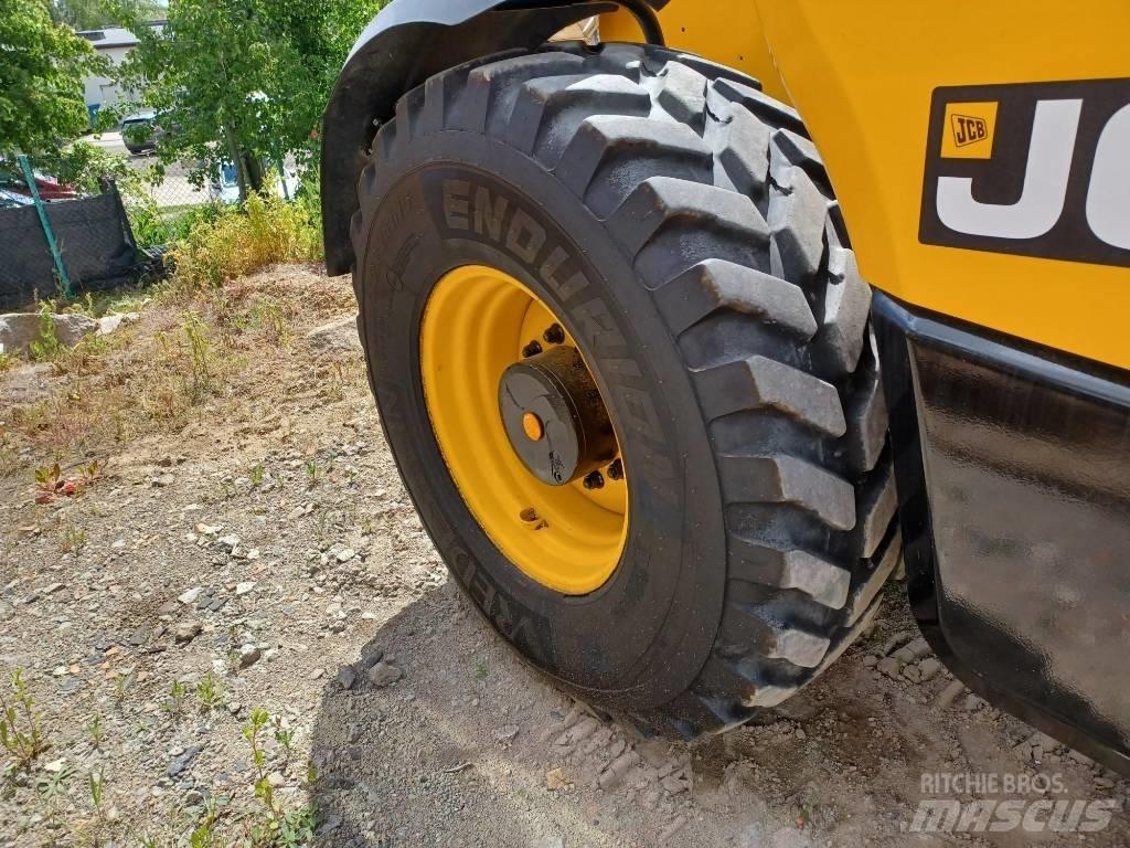 JCB 560-80 Agri Plus Teleskopiniai krautuvai