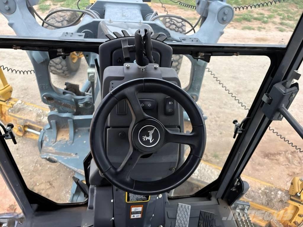 DEERE 772GP Greideriai