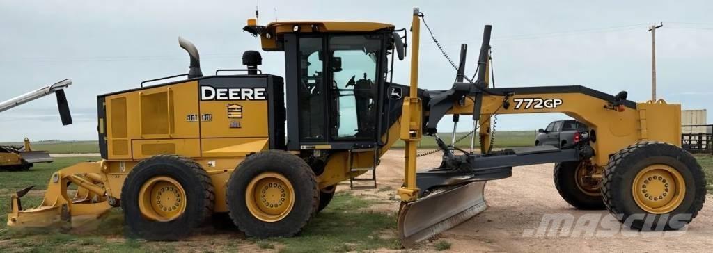 DEERE 772GP Greideriai
