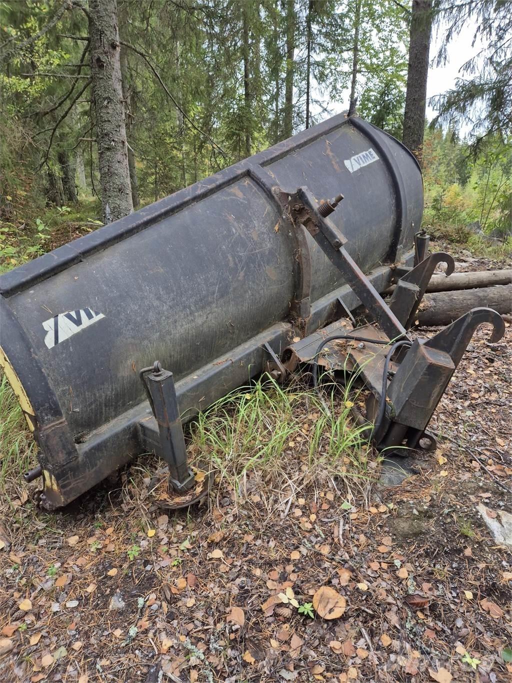  VIME 3400 Sniego peiliai ir valytuvai
