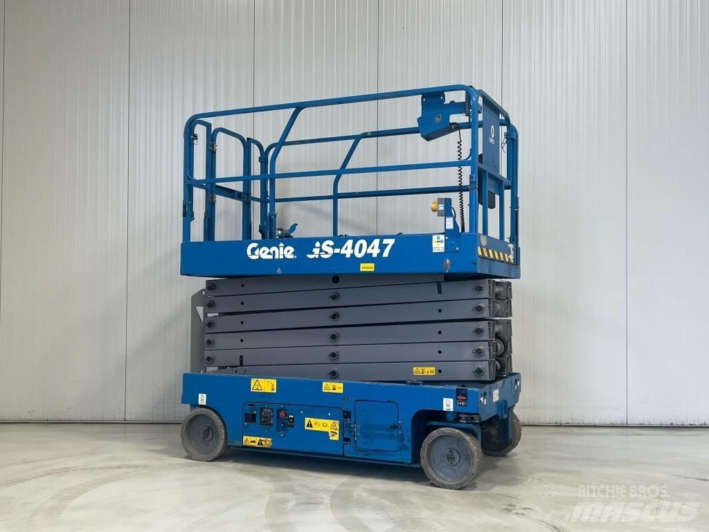 Genie GS-4047 Žirkliniai keltuvai
