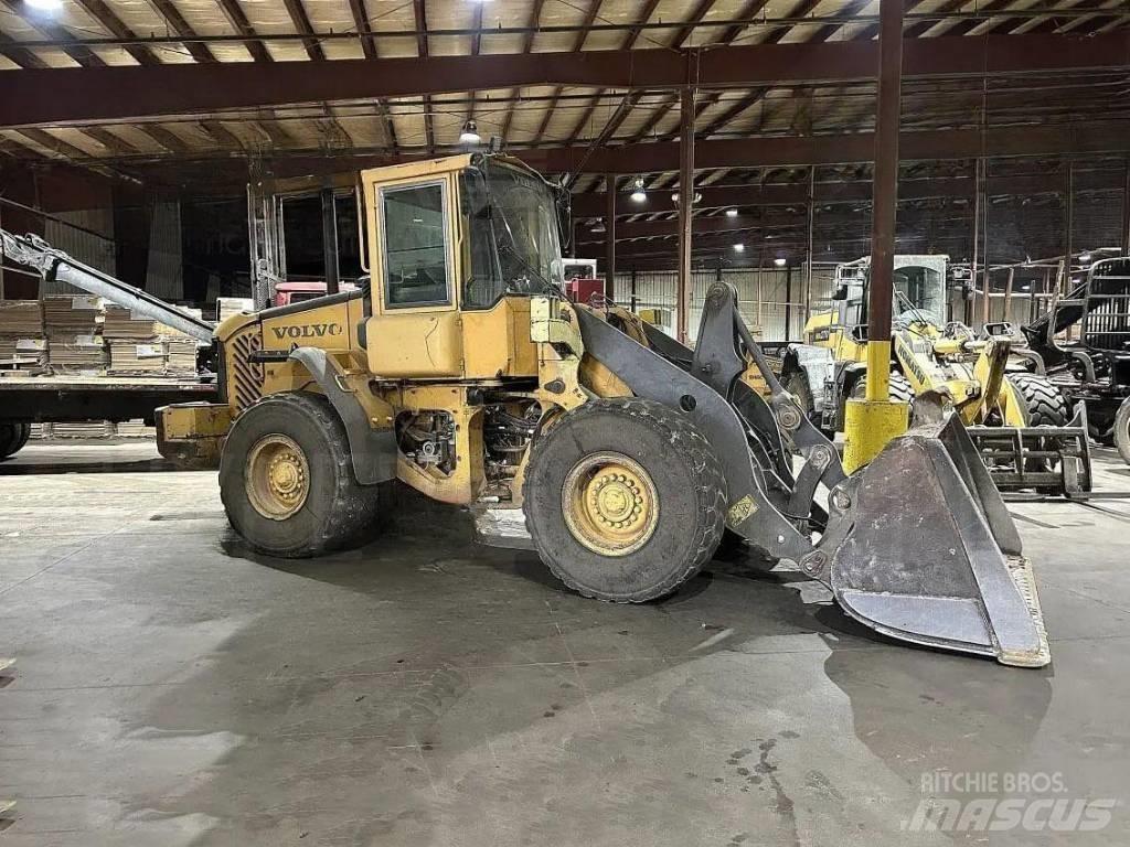 Volvo L 90 E Naudoti ratiniai krautuvai