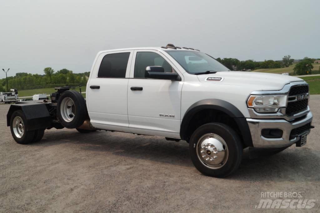 RAM 5500 TRADESMAN Važiuoklė su kabina