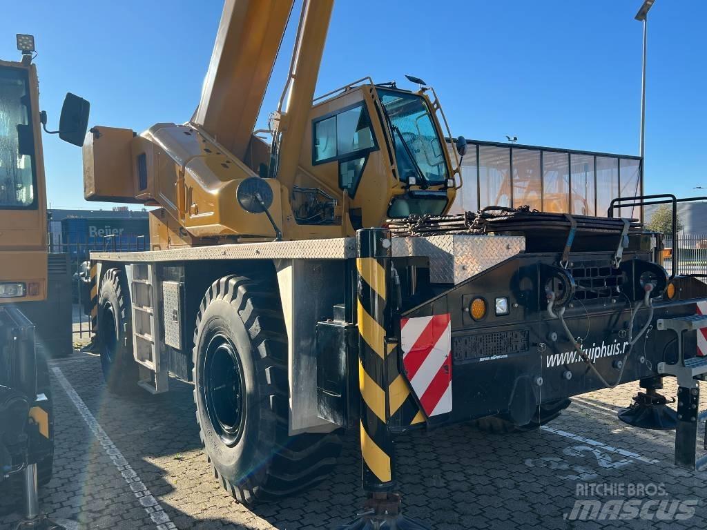 Grove GRT 655 L Neapdoroto reljefo kranai