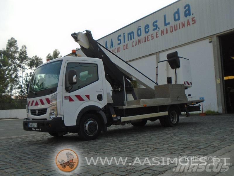 Renault Maxity Ant vilkikų montuojamos kėlimo platformos