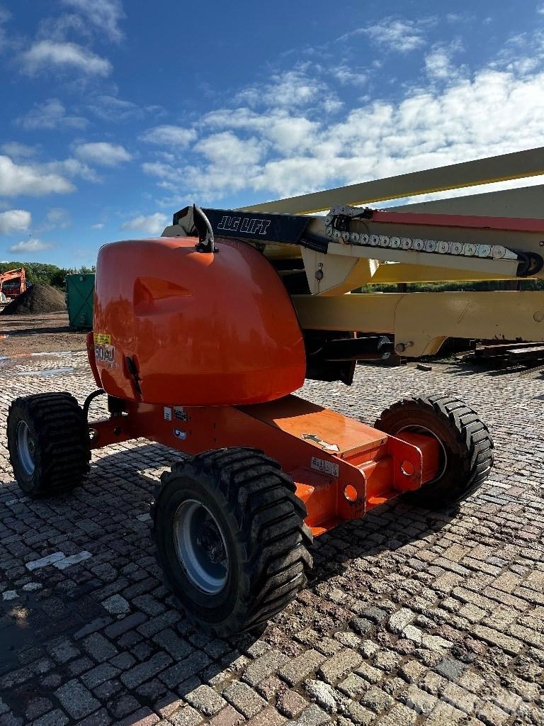 JLG 450 AJ II Alkūniniai keltuvai