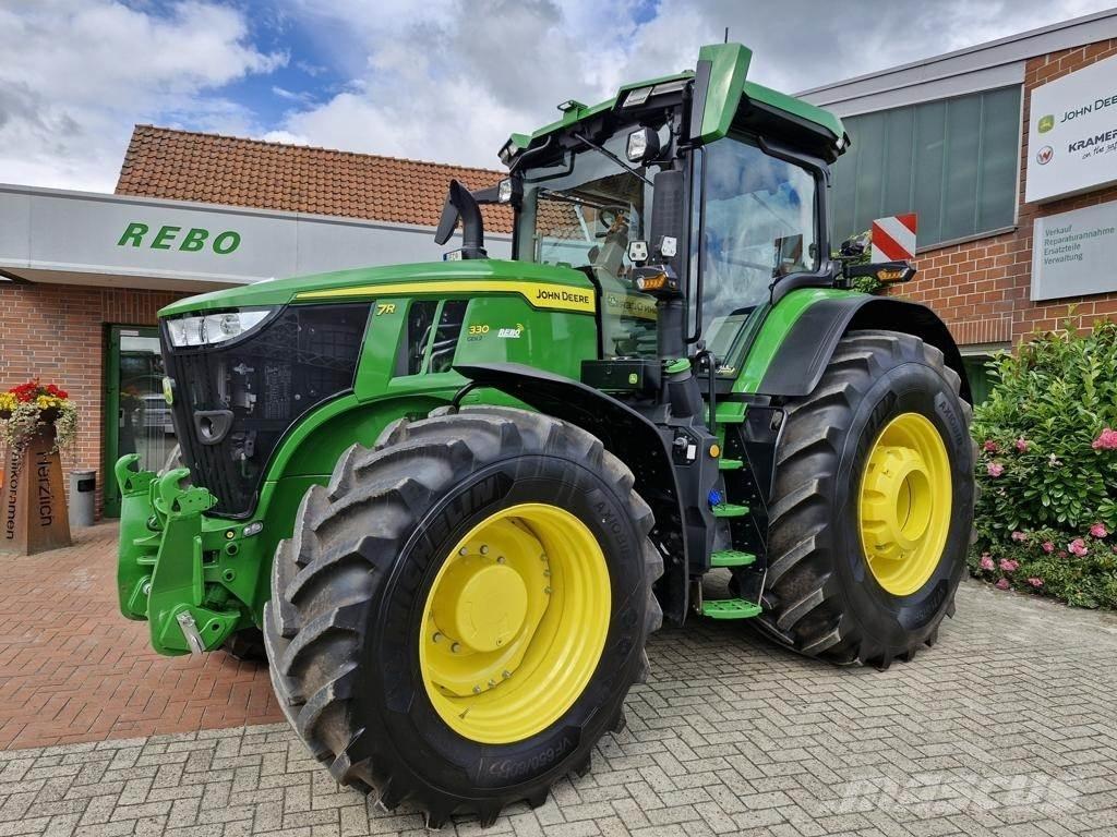 John Deere 7R330 Traktoriai