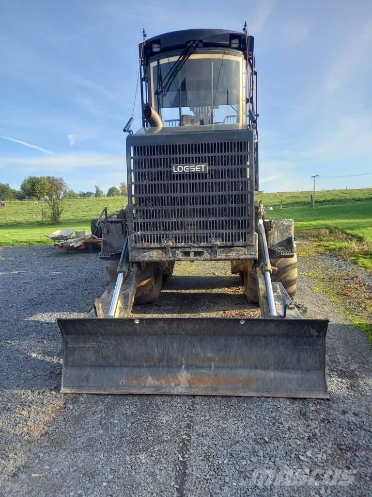 Logset 4 FGT Naudoti miškovežiai (Forvarderiai)