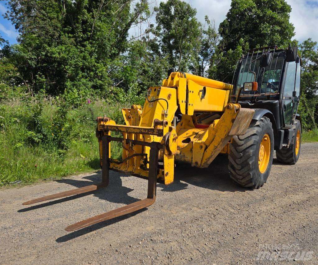 JCB 535-140 Teleskopiniai krautuvai