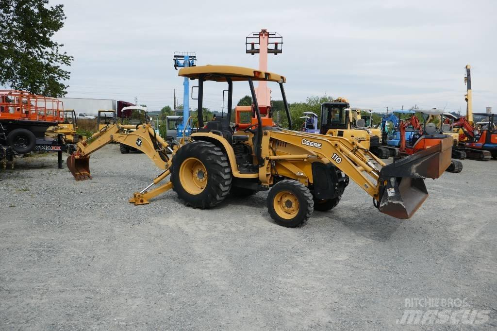 DEERE 110 Ekskavatoriniai krautuvai
