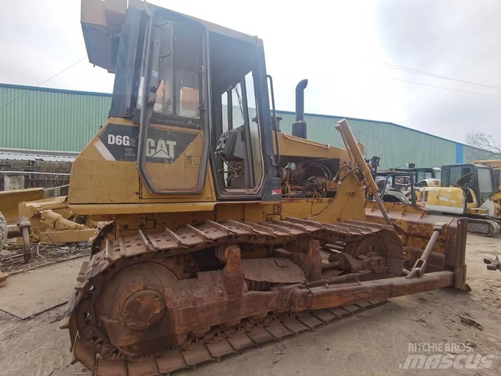 CAT D 6 G Vikšriniai buldozeriai