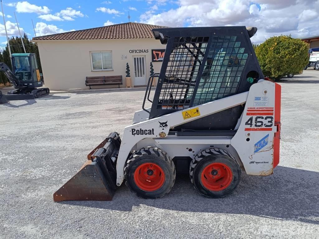 Bobcat 463 Krautuvai su šoniniu pasukimu