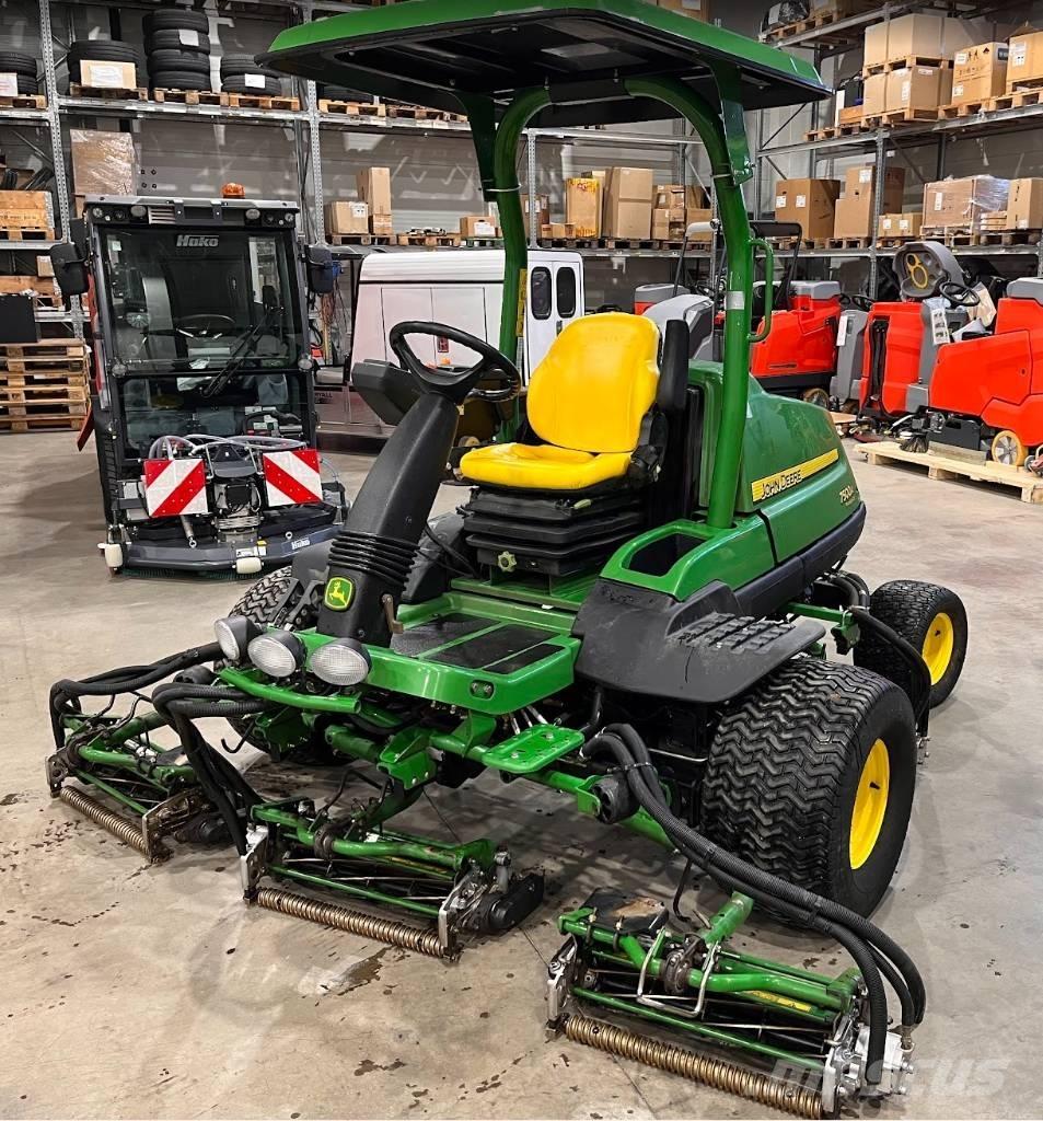 John Deere 7500A Savaeigės žoliapjovės