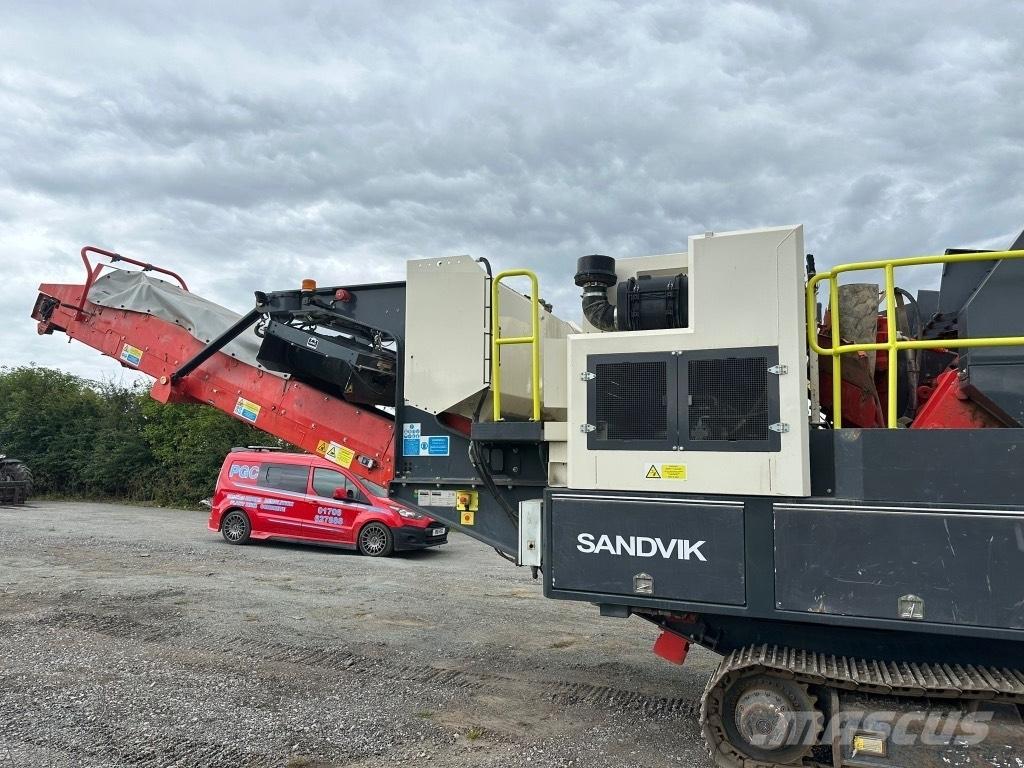 Sandvik QJ 241 Mobilūs smulkintuvai