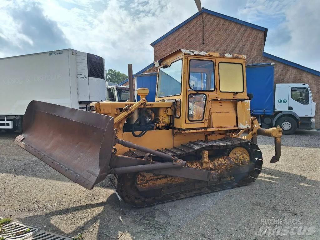 Komatsu D45-1 Vikšriniai buldozeriai