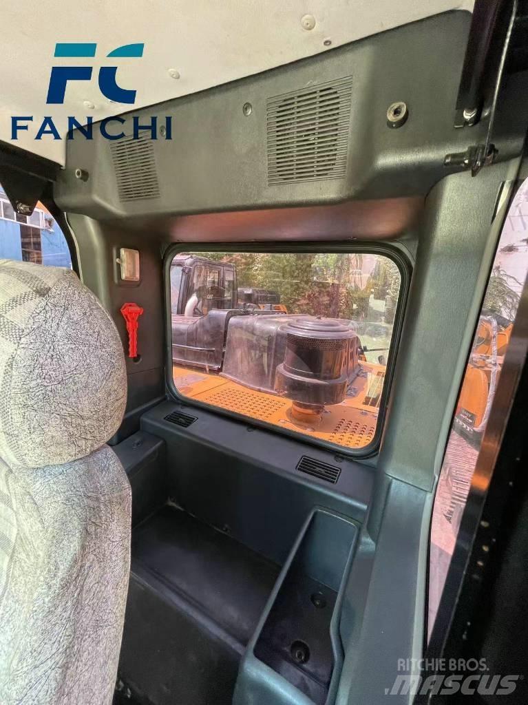 Sany SY 215 C-9 Vikšriniai ekskavatoriai