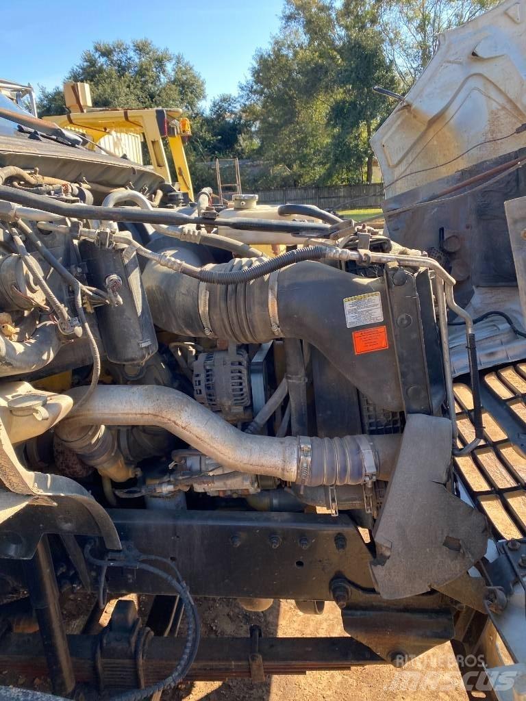 Ford F 650 SD Savivarčių priekabų vilkikai