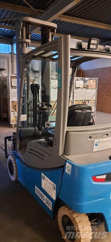 Jungheinrich EFG 320 Elektriniai šakiniai krautuvai