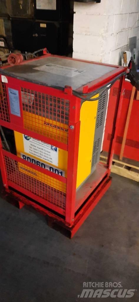 Jungheinrich EFG 320 Elektriniai šakiniai krautuvai